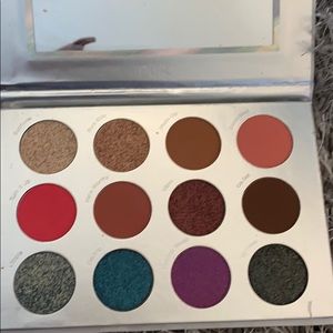 PUR Festival A 12 piece pressed pigments pallet